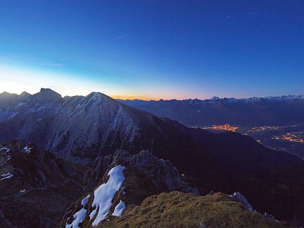 Auf der Erlspitze- ein Traumtag kündigt sich an.